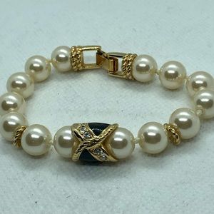 Vintage faux Pearl and Rhinestones Bracelet